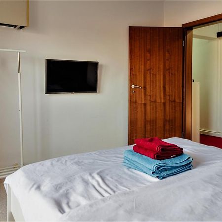 Parliament Marriott Unirii Square 5 Bedrooms Luxury Apartment Old Town Bukares Bagian luar foto