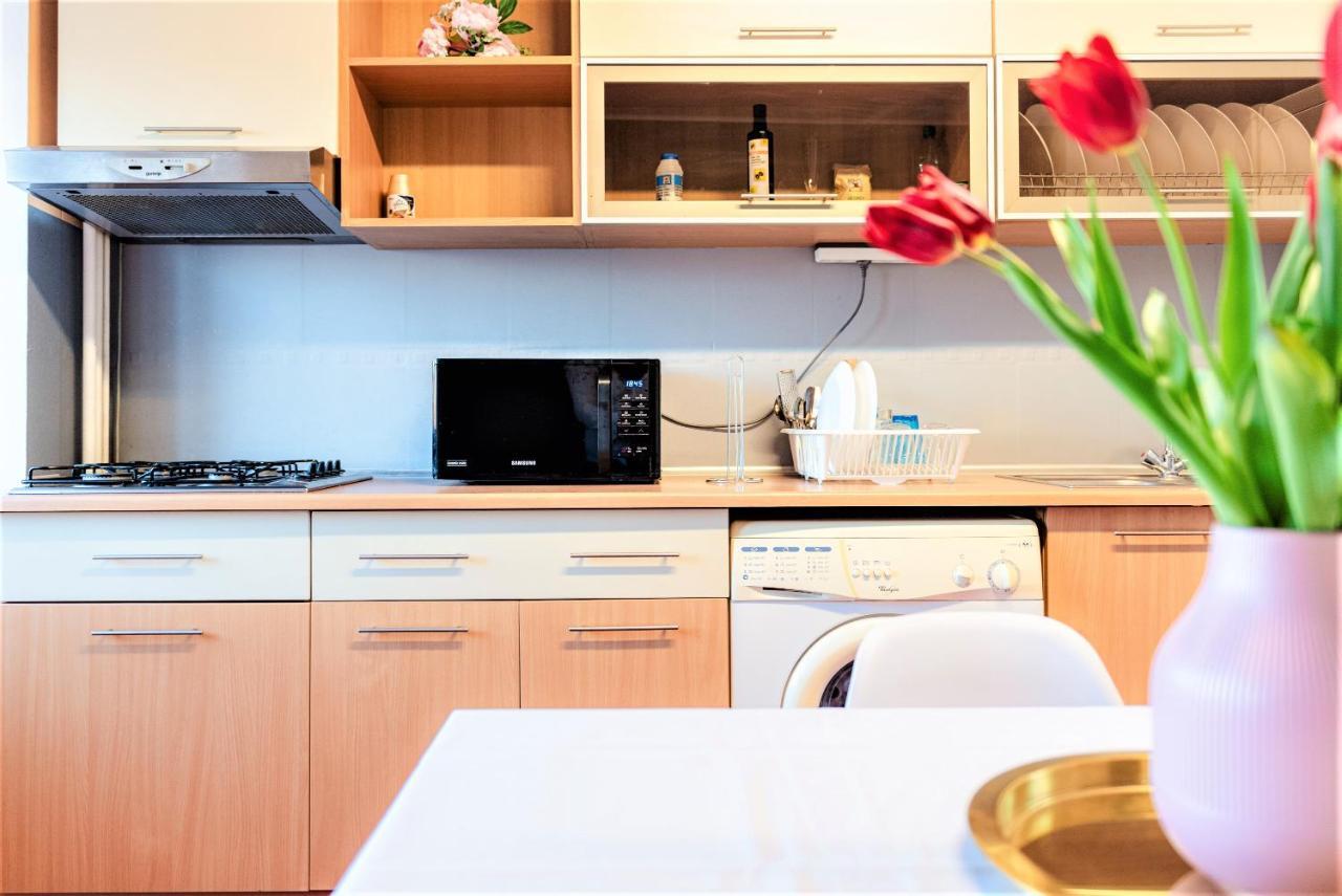 Parliament Marriott Unirii Square 5 Bedrooms Luxury Apartment Old Town Bukares Bagian luar foto